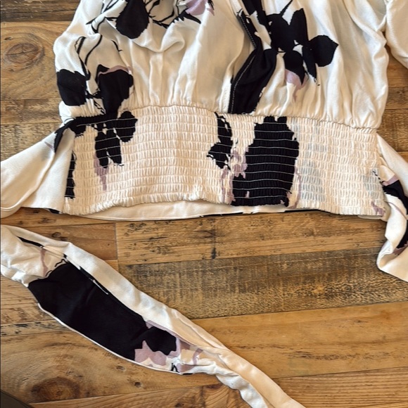 Free People Women's Top - Black and White size S. Never worn w tags - Picture 8 of 9